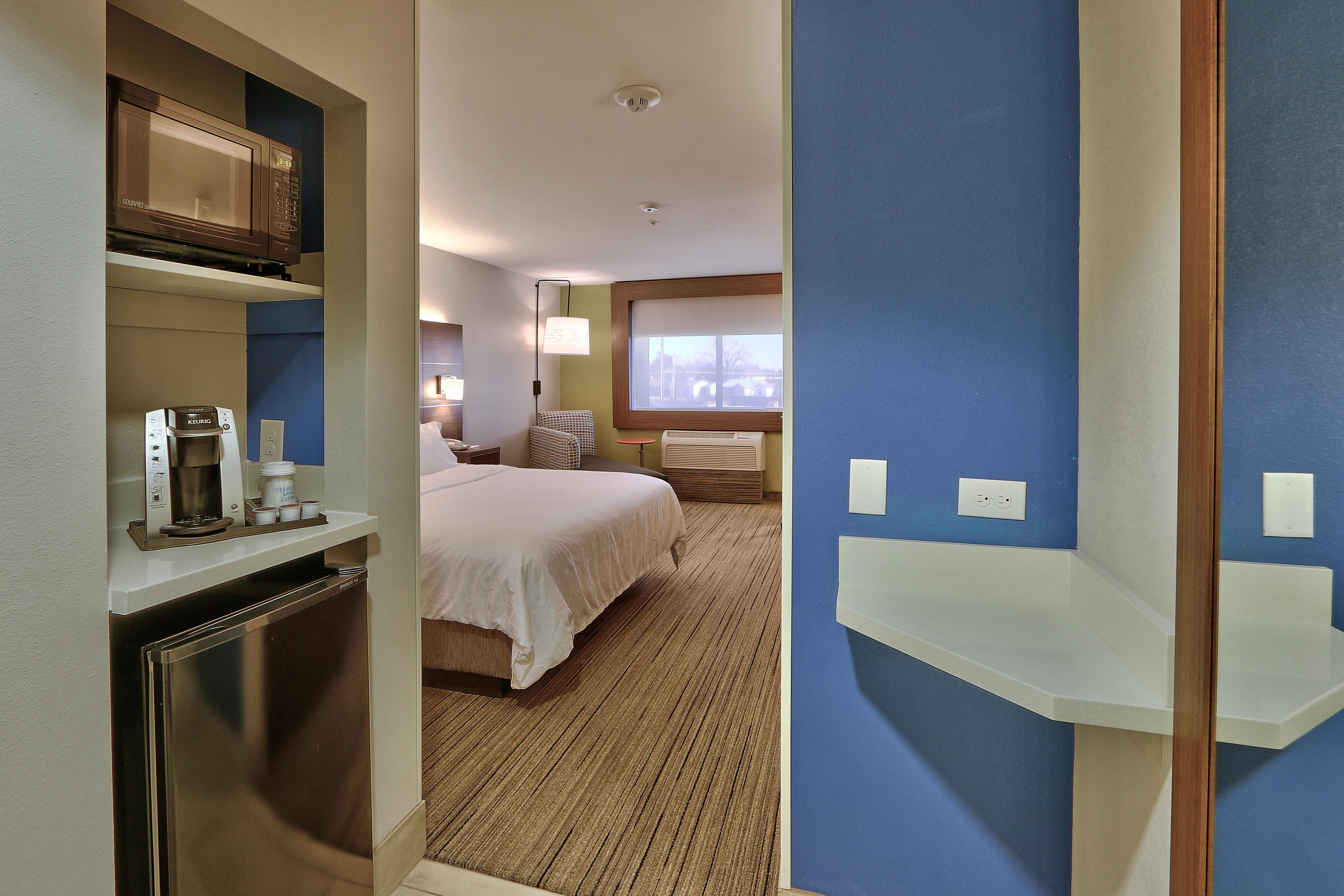 Holiday Inn Express & Suites Portales By Ihg Exterior foto